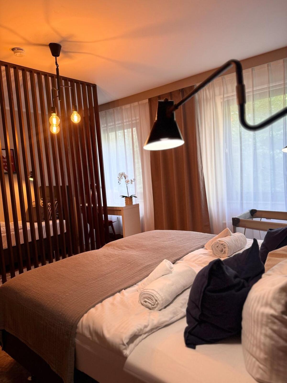 Zentrale Wohnung Direkt Am Hauptbahnhof - Bismarck Дюссельдорф Екстер'єр фото