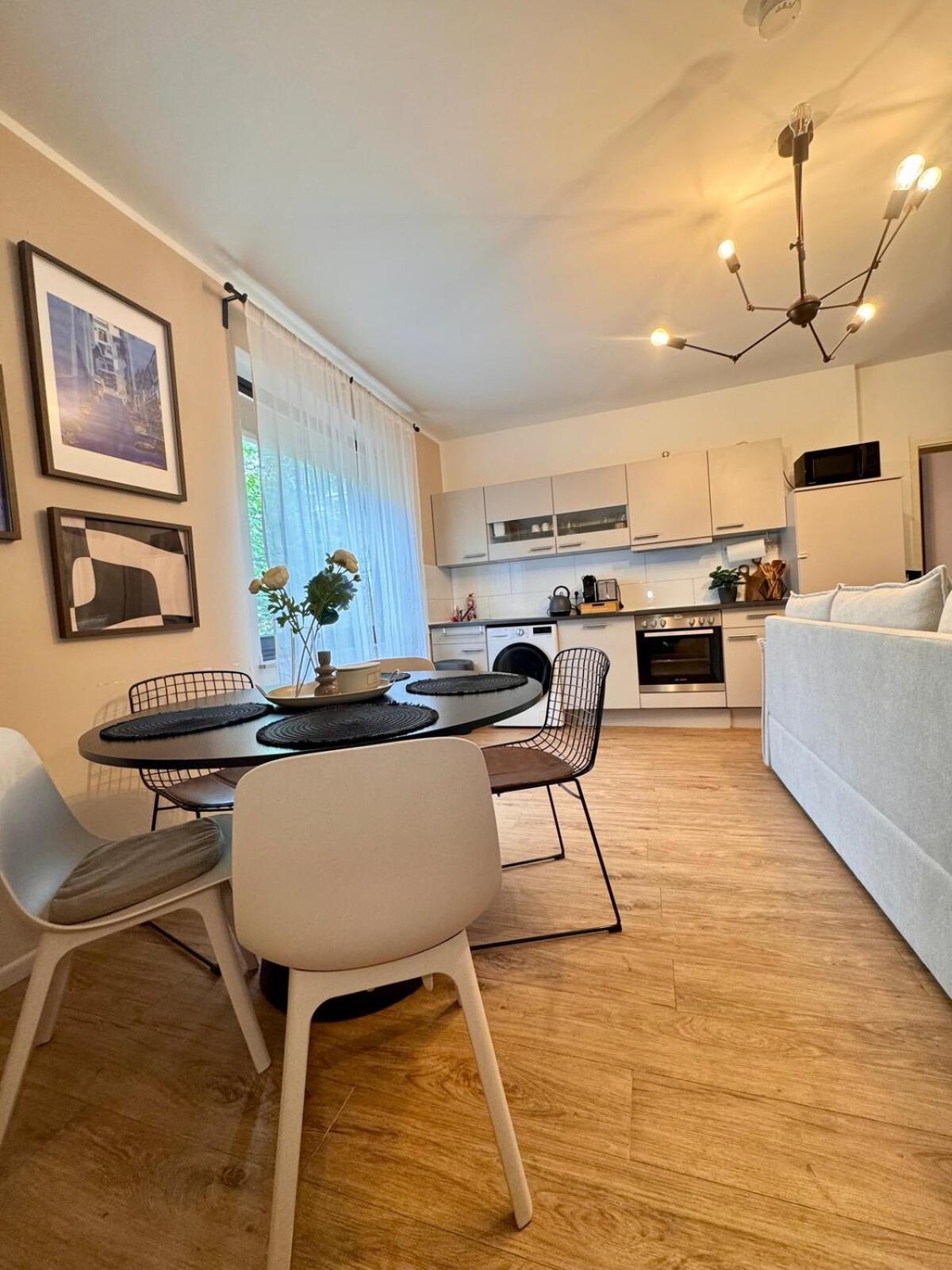 Zentrale Wohnung Direkt Am Hauptbahnhof - Bismarck Дюссельдорф Екстер'єр фото