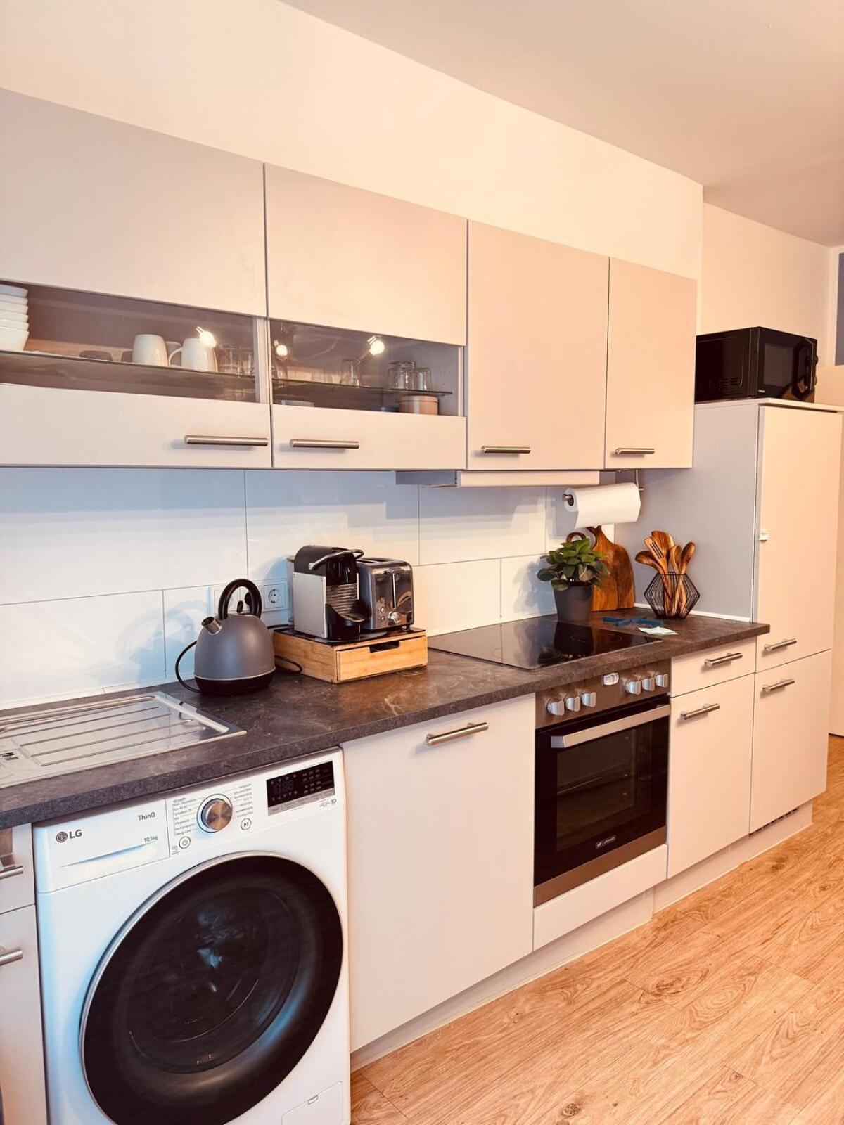 Zentrale Wohnung Direkt Am Hauptbahnhof - Bismarck Дюссельдорф Екстер'єр фото